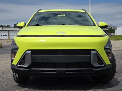 Used 2024 Hyundai Kona SEL AWD/4WD image 3