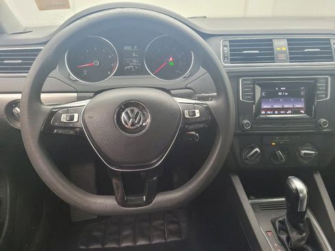 Used 2018 Volkswagen Jetta S FWD image 22