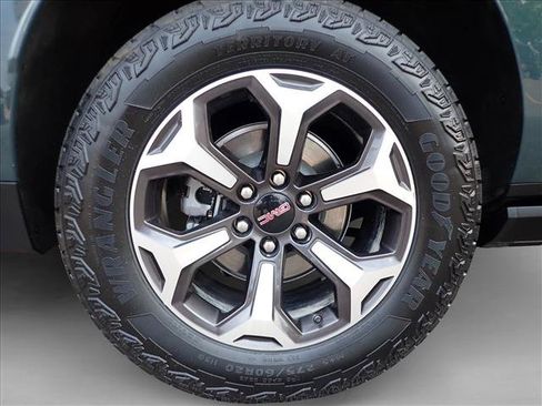 Used 2025 GMC Yukon XL AT4 Ultimate w/ LPO, Floor Liner Package AWD/4WD image 7