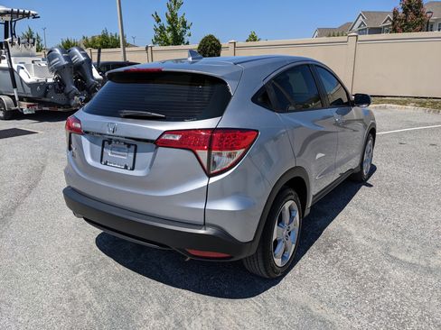 Used 2022 Honda HR-V LX image 7