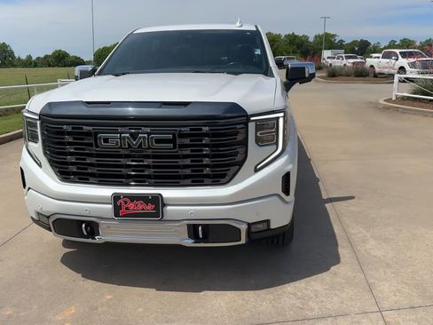 Used 2023 GMC Sierra 1500 Denali Ultimate AWD/4WD image 4