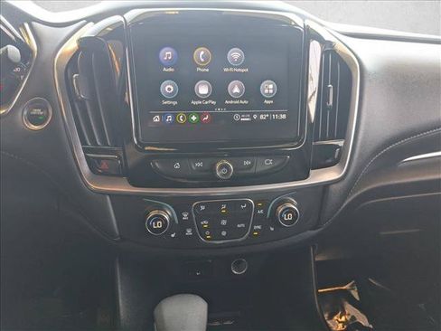 Used 2023 Chevrolet Traverse LT FWD image 15