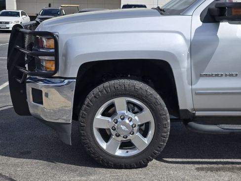 Used 2016 Chevrolet Silverado 2500 LTZ w/ LTZ Plus Package image 8