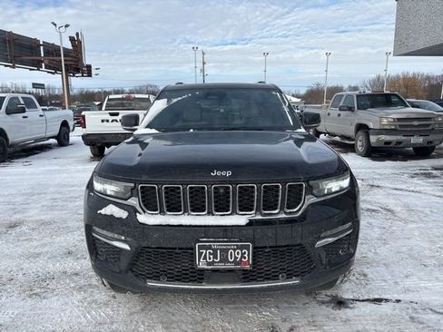 Used 2024 Jeep Grand Cherokee Limited 4xe w/ Luxury Tech Group II image 3