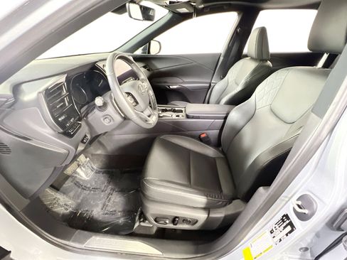 Used 2023 Lexus RX 350 Premium w/ Accessory Package (Z1) AWD/4WD image 21