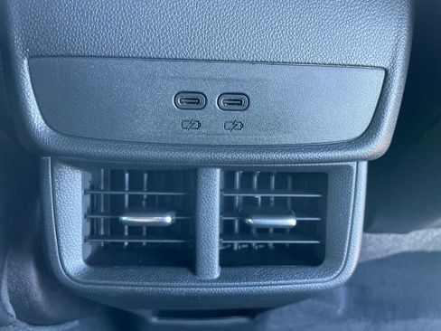 New 2026 Chevrolet Equinox RS w/ Safety and Technology Package AWD/4WD image 32