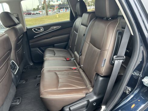 Used 2019 INFINITI QX60 Luxe w/ Essential Package image 25