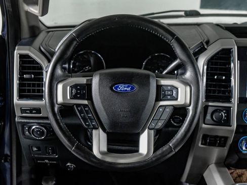 Used 2019 Ford F250 Lariat w/ Lariat Ultimate Package AWD/4WD image 16