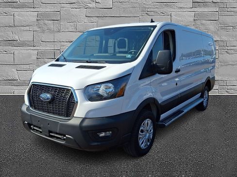 Certified 2025 Ford Transit 250 Low Roof w/ Exterior Upgrade Package RWD image 4