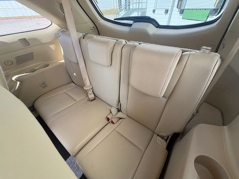 Used 2016 Toyota Highlander XLE FWD image 39