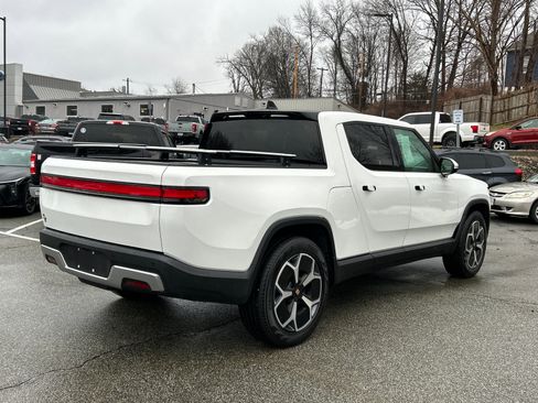 Used 2022 Rivian R1T Adventure AWD/4WD image 2