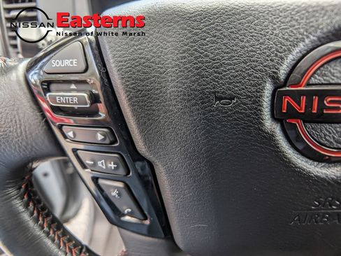 Used 2024 Nissan Frontier PRO-4X w/ Technology Package AWD/4WD image 15