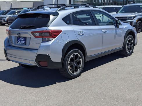 Used 2022 Subaru Crosstrek 2.0i Premium w/ Moonroof Package AWD/4WD image 2