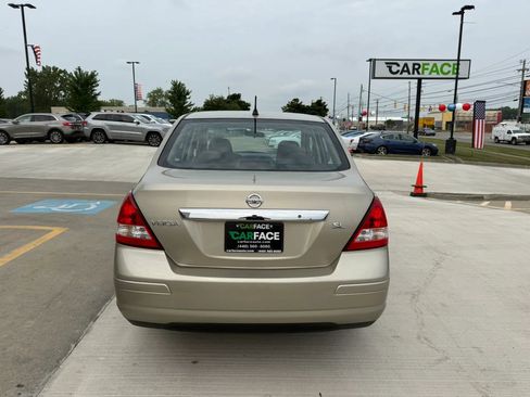 Used 2009 Nissan Versa Sedan w/ Convenience Pkg FWD image 10