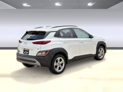 Used 2023 Hyundai Kona SEL AWD/4WD image 9