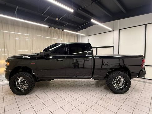 Used 2022 RAM 2500 Big Horn w/ Night Edition image 9