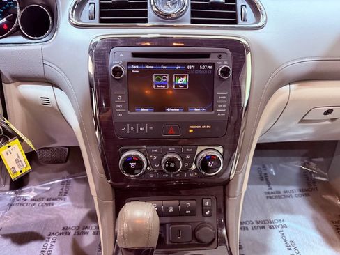 Used 2015 Buick Enclave Leather FWD image 24