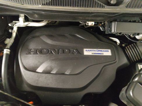 Used 2020 Honda Pilot Touring image 30