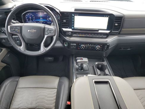 Used 2022 Chevrolet Silverado 1500 ZR2 image 25