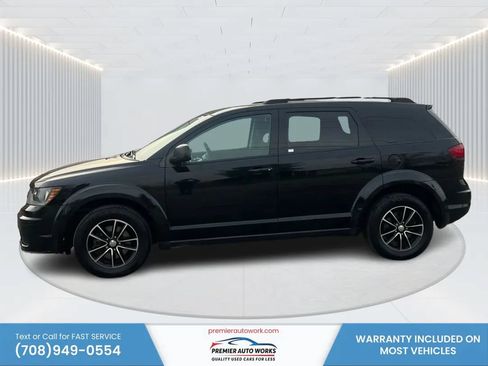 Used 2017 Dodge Journey SE w/ Flexible Seating Group FWD image 9