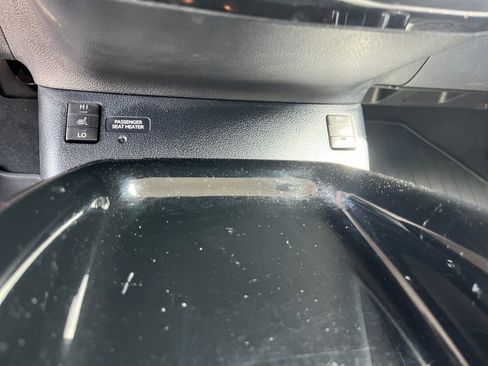 Used 2019 Toyota Prius Prime Plus image 21