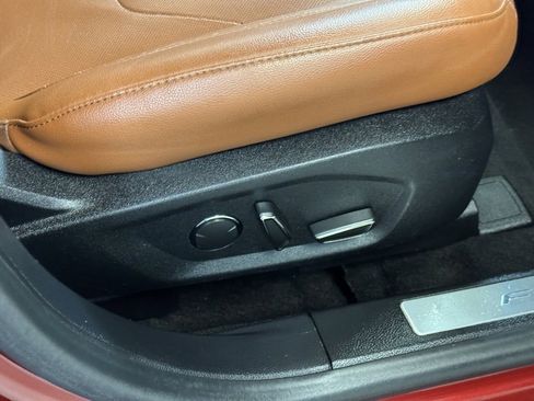 Used 2019 Ford Fusion Titanium image 26