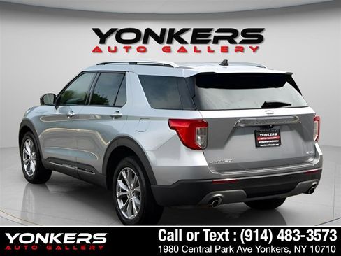 Used 2023 Ford Explorer Limited image 4