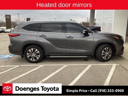 Used 2022 Toyota Highlander XLE image 9