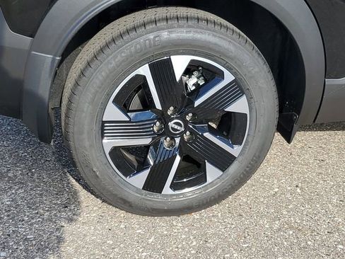 New 2026 Nissan Kicks SV w/ SV Premium Package image 5