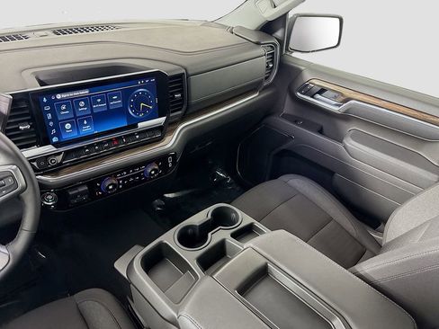 Used 2026 Chevrolet Silverado 1500 LT image 25