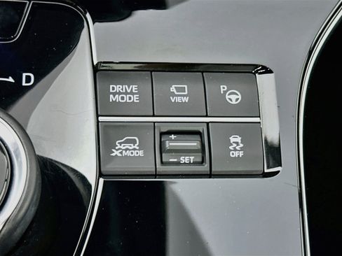 Used 2023 Subaru Solterra AWD image 26