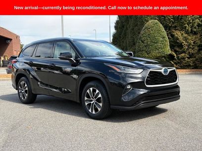 Used 2021 Toyota Highlander XLE