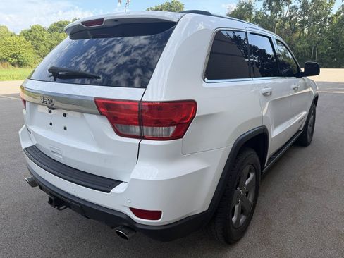 Used 2013 Jeep Grand Cherokee Trailhawk AWD/4WD image 5