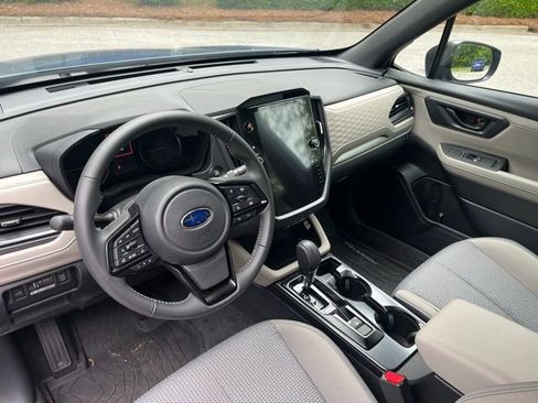 Used 2026 Subaru Forester Premium AWD/4WD image 6