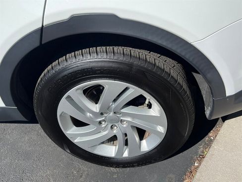 Used 2020 Land Rover Discovery Sport image 13