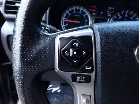 Used 2015 Toyota 4Runner SR5 AWD/4WD image 19