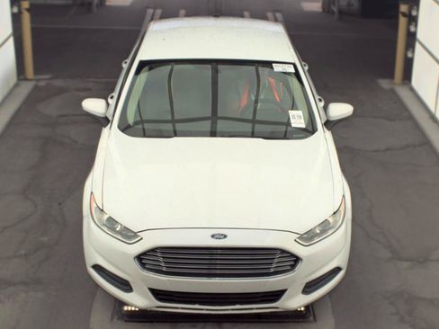 Used 2014 Ford Fusion S FWD image 2