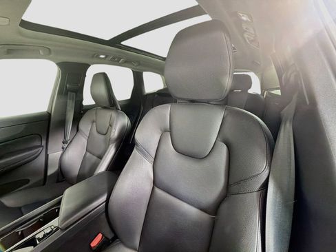 Certified 2024 Volvo XC60 B5 Plus w/ Protection Package Premier AWD/4WD image 21