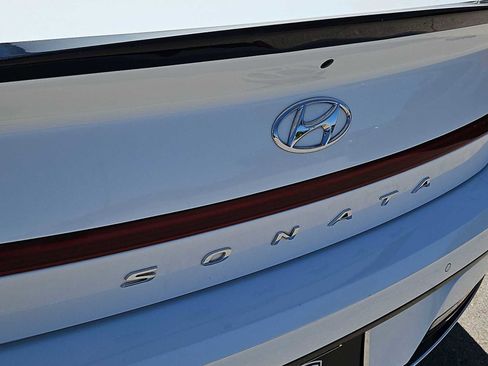 Certified 2023 Hyundai Sonata Limited FWD image 12