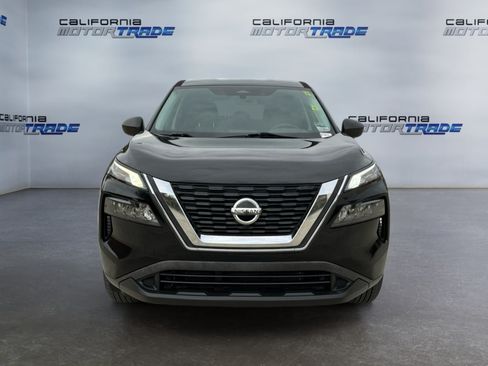 Used 2021 Nissan Rogue S FWD image 2