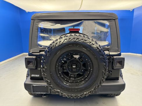 Used 2023 Jeep Wrangler Sport image 6