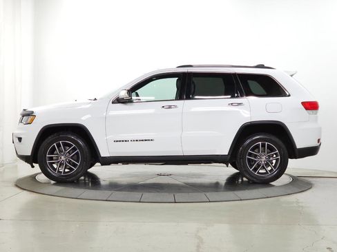 Used 2017 Jeep Grand Cherokee Limited AWD/4WD image 4