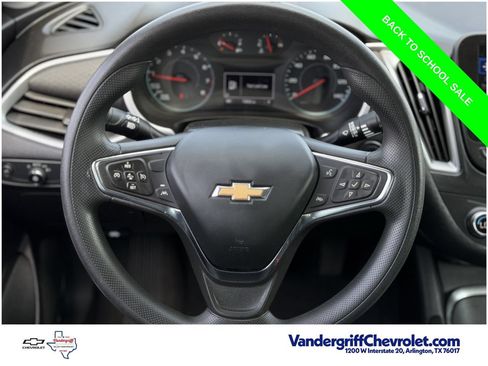 Used 2023 Chevrolet Malibu LT FWD image 12
