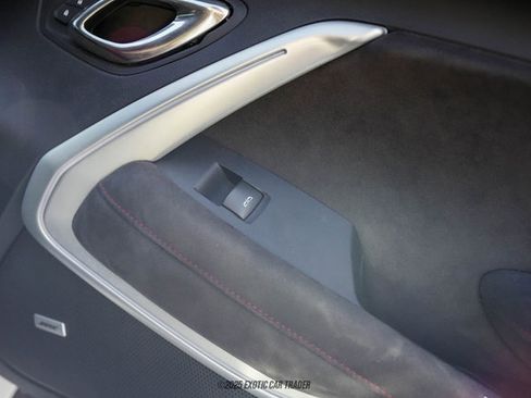 Used 2017 Chevrolet Camaro ZL1 image 39