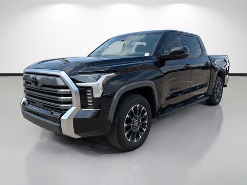 Used 2024 Toyota Tundra Limited w/ Power Package image 7