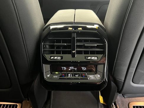 Certified 2024 BMW iX xDrive50 AWD/4WD image 9