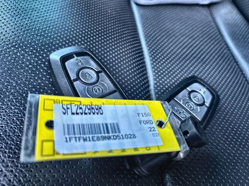 Used 2022 Ford F150 Lariat w/ Equipment Group 502A High image 38