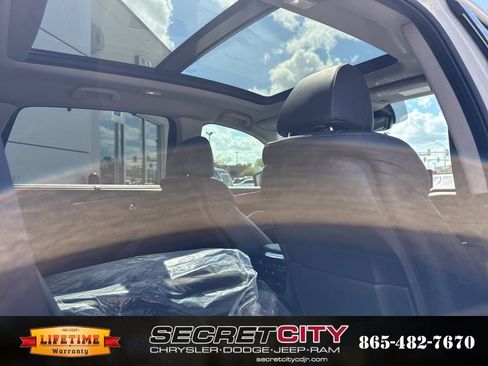 Used 2022 Acura MDX FWD w/ Technology Package image 15