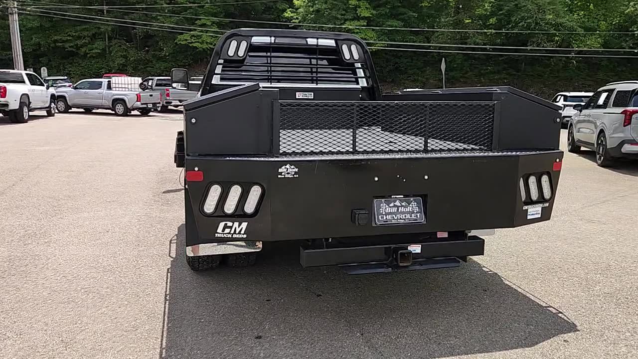Used 2024 RAM 3500 Tradesman w/ Chrome Appearance Group AWD/4WD image 5