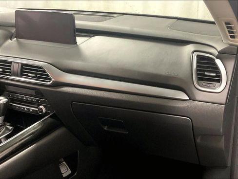Used 2022 MAZDA CX-9 Touring image 13